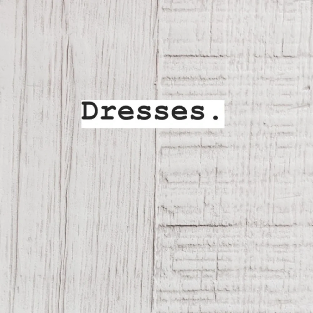 Dresses - Picture 2 of 3